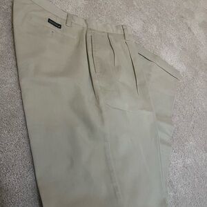 Classic Double Pleat Khaki 34 x 34